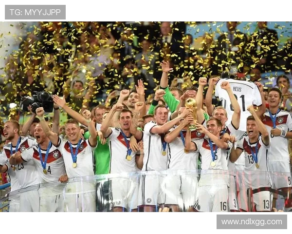 西班牙与德国足球对决中文解说精彩回顾与赛后分析